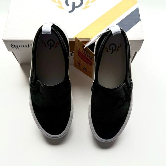 NWT Official Program big boy’s canvas slip on sneakers in camo/black/white Size - Picture 7 of 13